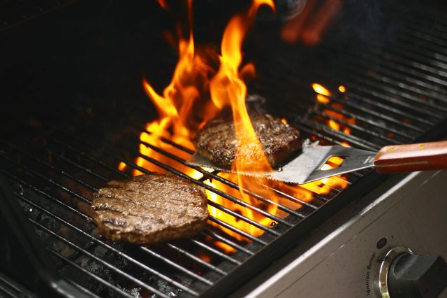 Barbecue grill, Food, Roasting, Barbecue, Cooking, Grilling, Churrasco food, Line, Heat, Beef, 