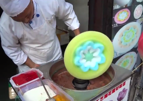 Watching This Man Make These Amazing Cotton Candy Flowers Is Beyond ...