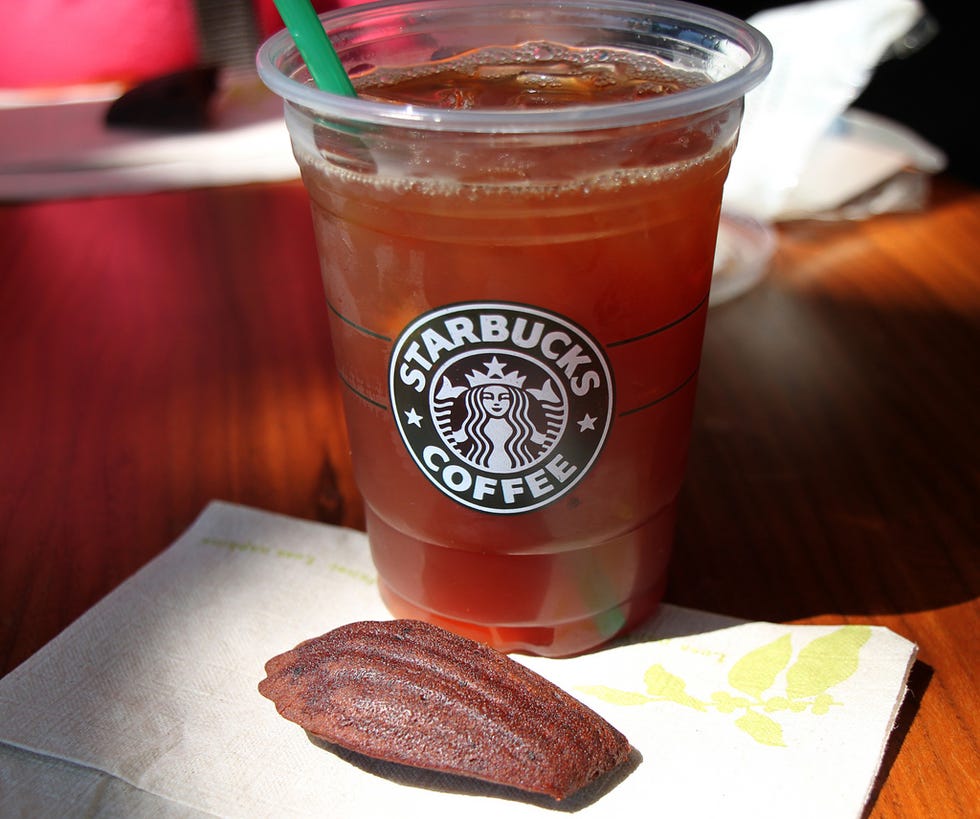 Drink, Table, Drinkware, Logo, Baked goods, Finger food, Dessert, Snack, Non-alcoholic beverage, Fast food, 