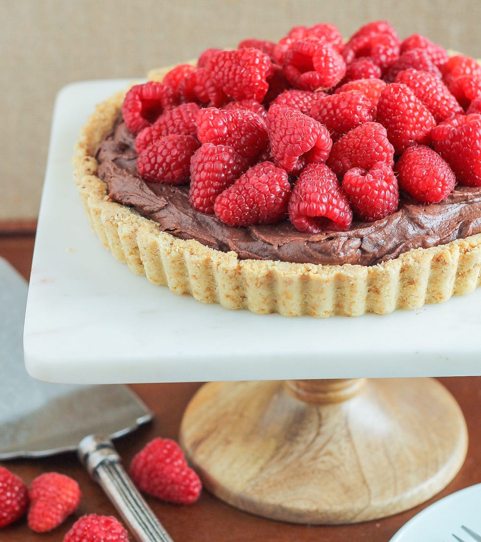 delish-raspberry-tart-1