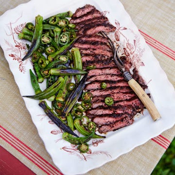 Food, Dishware, Beef, Cuisine, Tableware, Dish, Plate, Meal, Ingredient, Produce, 