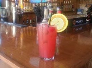 Lighting, Alcoholic beverage, Barware, Classic cocktail, Drink, Table, Juice, Distilled beverage, Tableware, Daiquiri, 