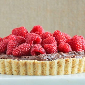 delish-raspberry-tart-4