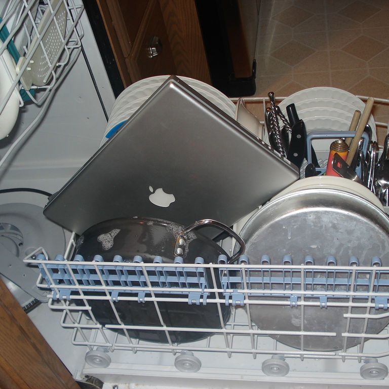 What Is and Isn't Dishwasher Safe?