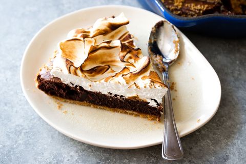 How to Make The Ultimate Skillet S'mores Brownie - Delish.com