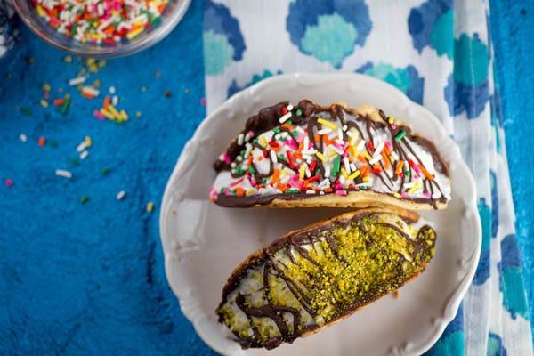 Food, Cuisine, Dish, Cannoli, Sprinkles, Ingredient, Baked goods, Dessert, Finger food, Snack, 
