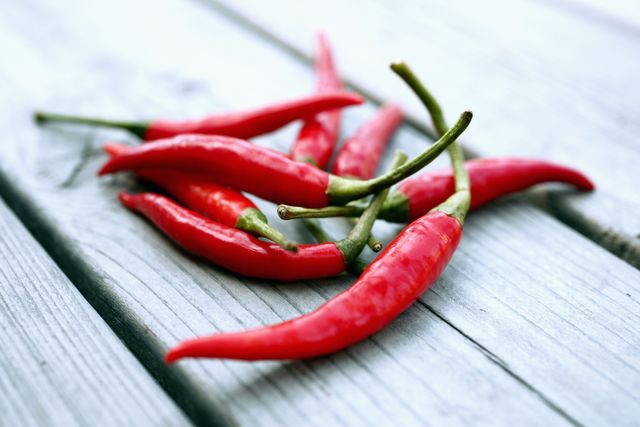 Eating hot red chili peppers may help us live longer
