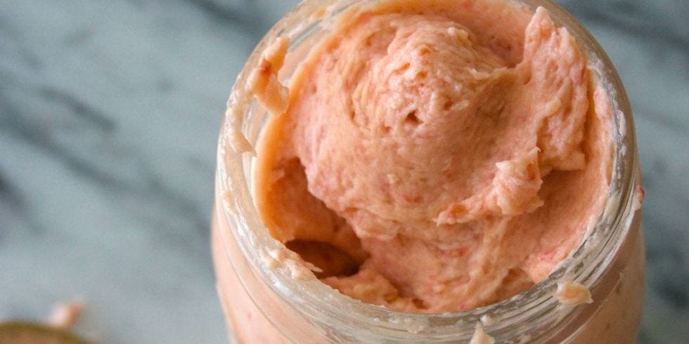 Raspberry Buttercream Frosting 