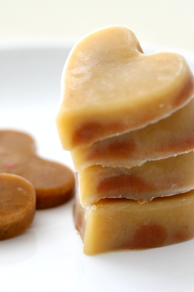 Food, Cuisine, Sweetness, Confectionery, Ingredient, Dessert, Finger food, Caramel, Candy, Junk food, 