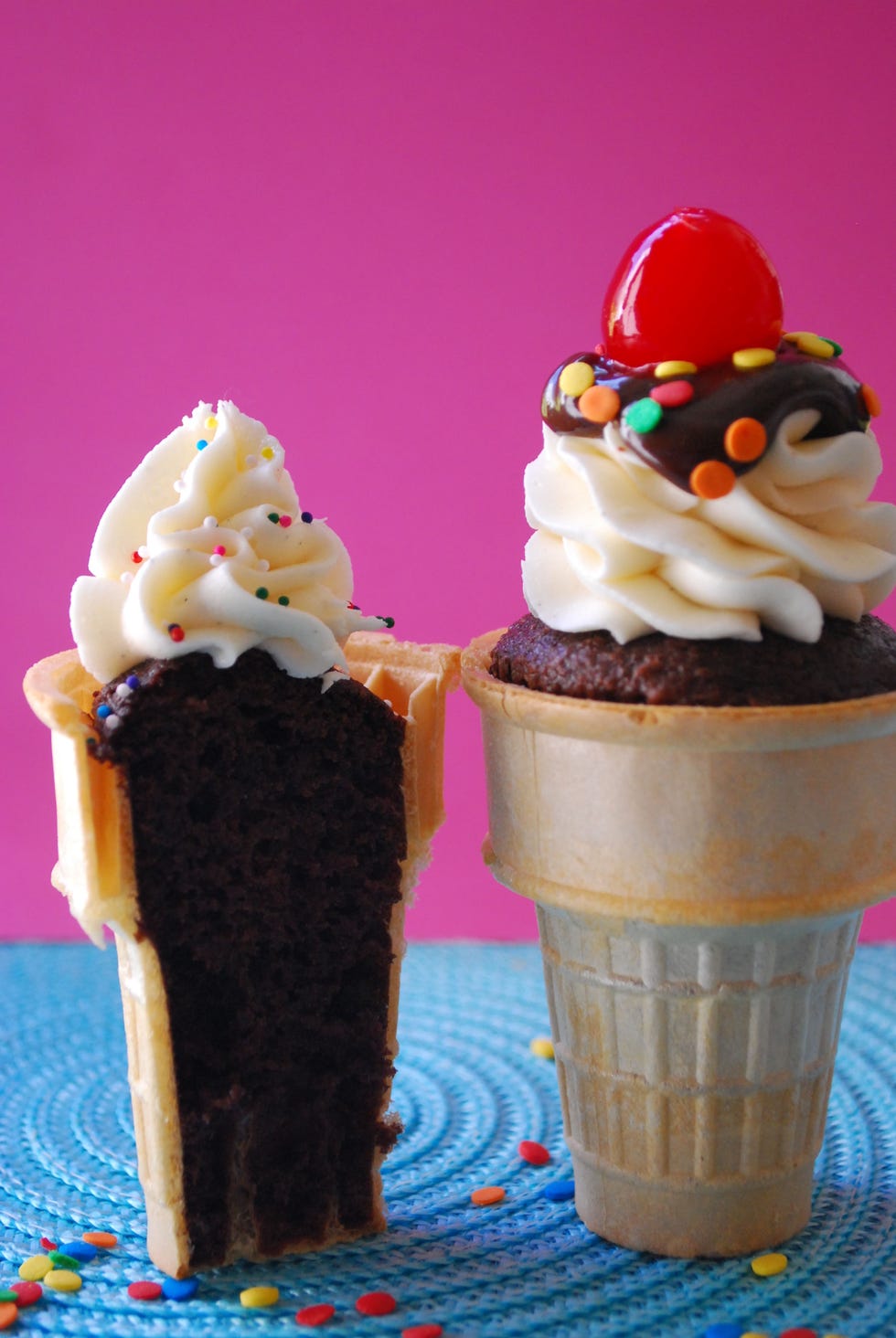 Food, Dessert, Cuisine, Ingredient, Sweetness, Cupcake, Dairy, Baked goods, Cake decorating supply, Cake, 