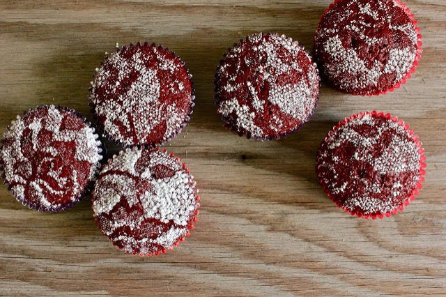 Food, Ingredient, Sweetness, Rum ball, Confectionery, Chokladboll, Dessert, Snack, Sphere, Superfood, 