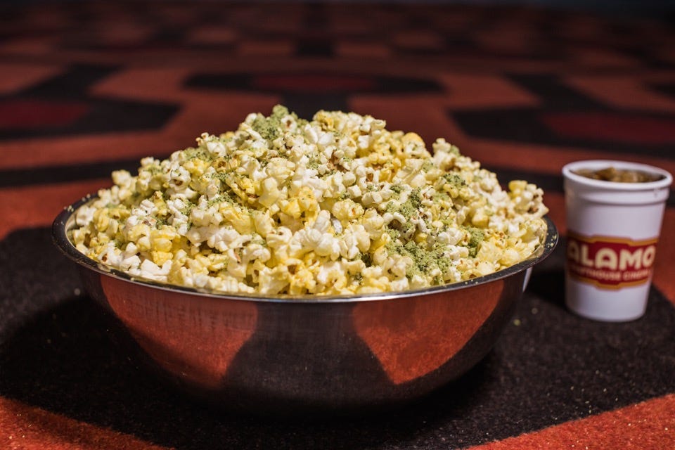 Popcorn, Kettle corn, Food, Cup, Drinkware, Recipe, Tin can, Cup, Aluminum can, Snack, 