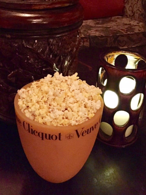 Popcorn, Kettle corn, Home accessories, Cylinder, Food storage containers, 