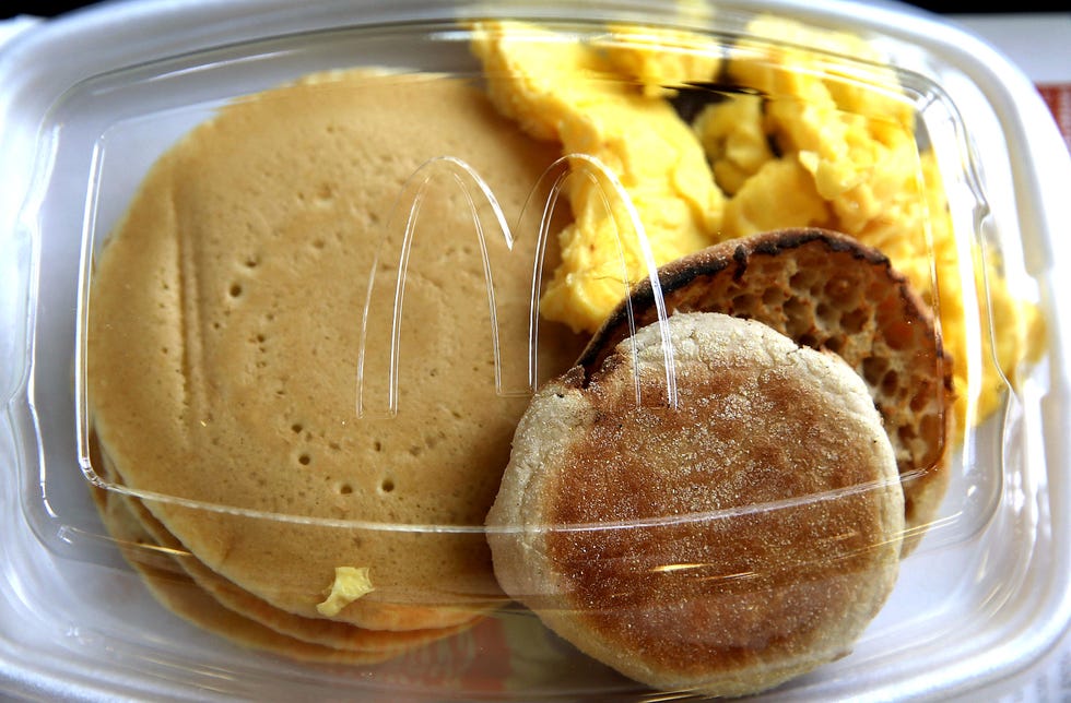 Food, Cuisine, Dish, Ingredient, Bread, Tableware, Bun, Breakfast, Recipe, Baked goods, 