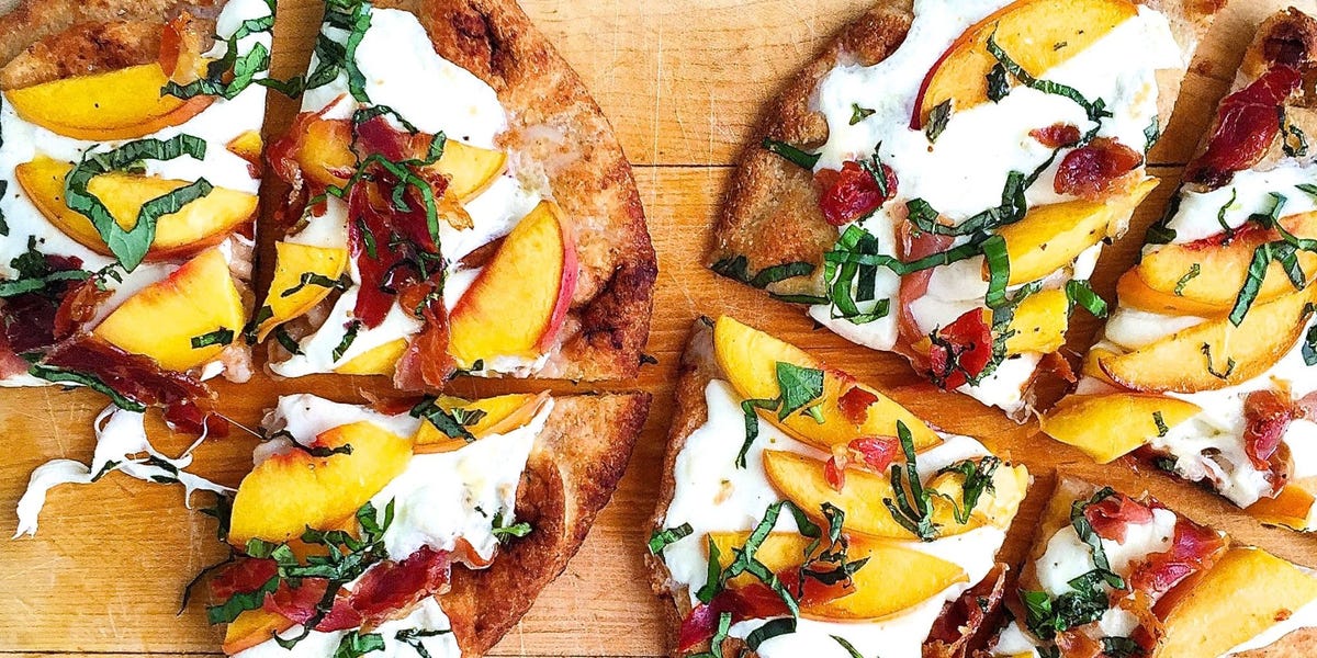 Flatbread with Peach, Prosciutto, and Mozzarella