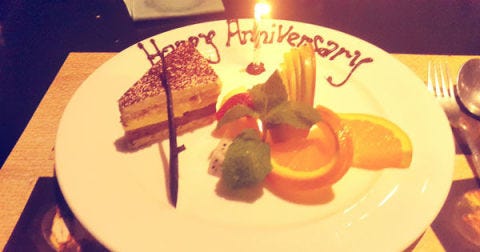 Food, Ingredient, Sweetness, Cuisine, Tableware, Cake, Dishware, Birthday candle, Plate, Citrus, 