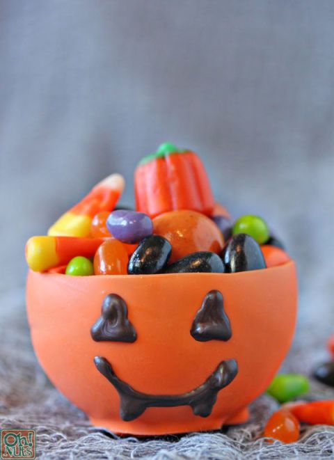 Halloween candy decorating kit