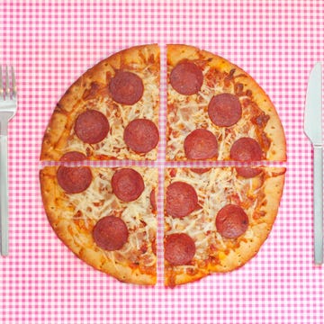 Food, Baked goods, Ingredient, Pepperoni, Pizza, Amber, Pattern, Dish, Orange, Cuisine, 