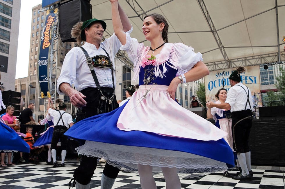 Event, Entertainment, Performing arts, Dancer, Costume, Performance, Tradition, Dance, Costume design, Performance art, Event, Entertainment, Performing arts, Dancer, Costume, Performance, Tradition, Dance, Costume design, Performance art,