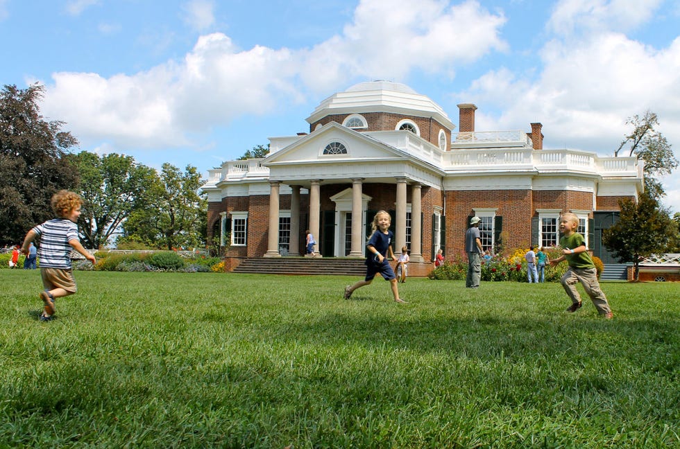 Human, Grass, People in nature, Tourism, House, Lawn, Dome, Mansion, Estate, Park, Human, Grass, People in nature, Tourism, House, Lawn, Dome, Mansion, Estate, Park,