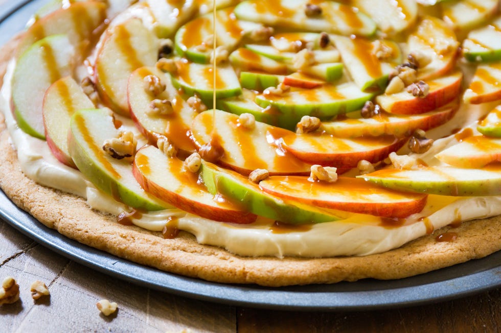 Caramel Apple Dessert Pizza
