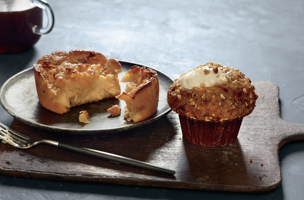 Starbucks Pumpkin Muffin and Apple Pound Cake