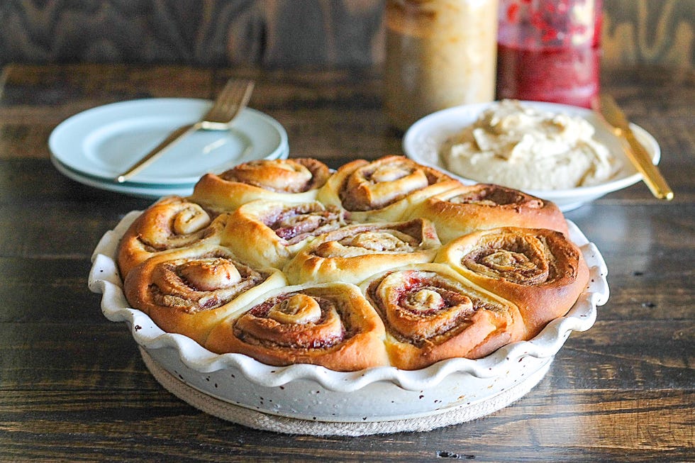 Food, Cuisine, Ingredient, Serveware, Dish, Tableware, Baked goods, Dessert, Finger food, Recipe, 