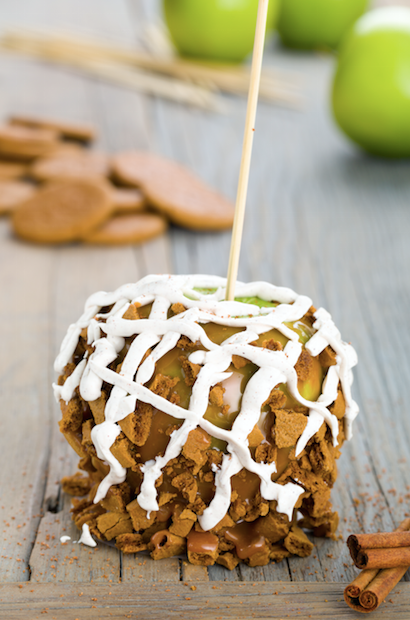 Food, Apple, Dish, Fruit, Ingredient, Glaze, Cuisine, Candy apple, Produce, Dessert, 