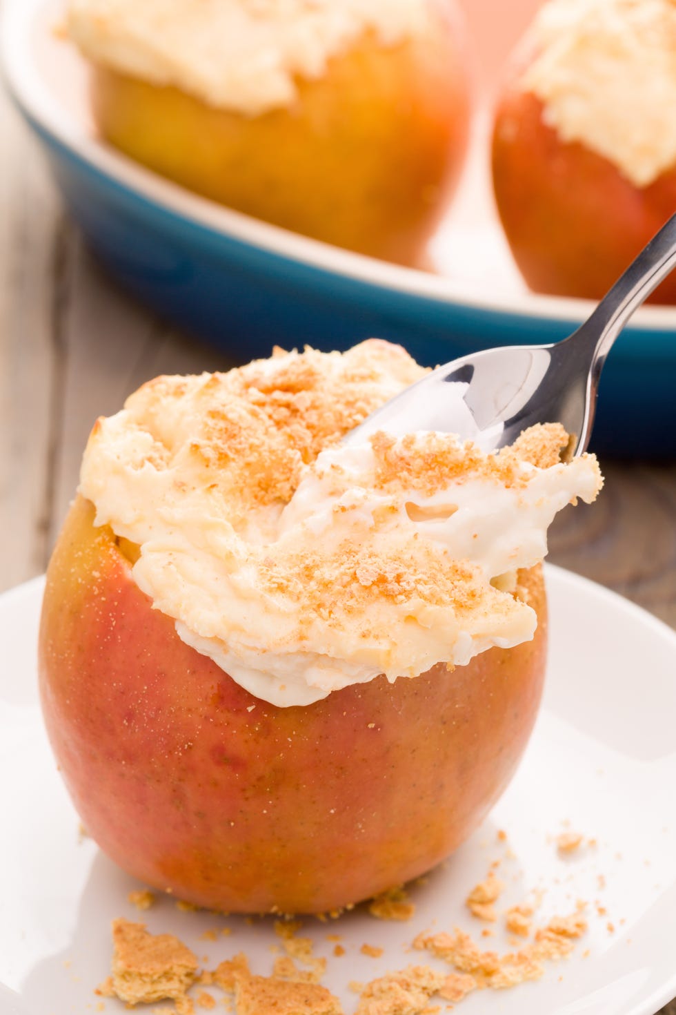 baked apple cheesecake