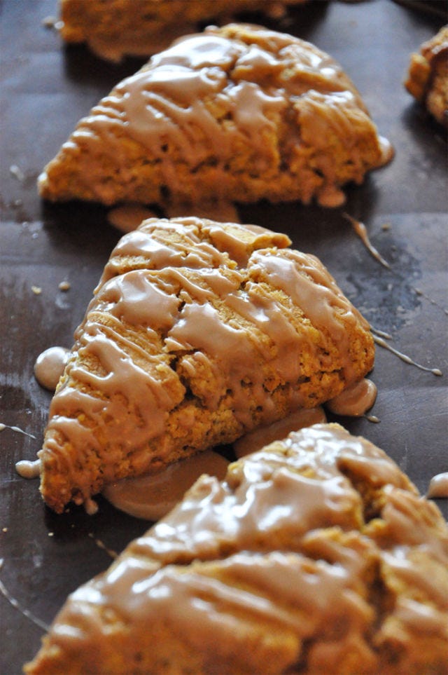 Food, Dish, Cuisine, Ingredient, Baked goods, Dessert, Scone, Cookie, Snack, Fried food, 