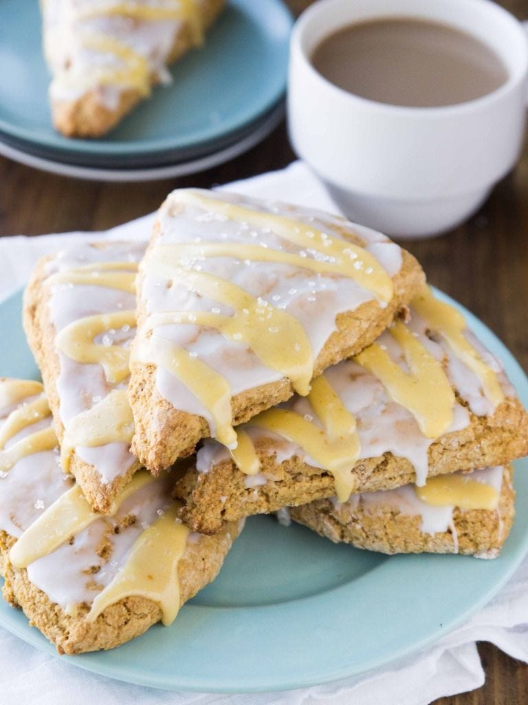 Dish, Food, Cuisine, Ingredient, Baked goods, Breakfast, Dessert, Scone, Breakfast sandwich, Meal, 