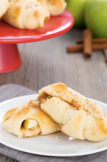 Food, Cuisine, Dish, Ingredient, Plate, Finger food, Dishware, Breakfast, Tableware, Meal, 