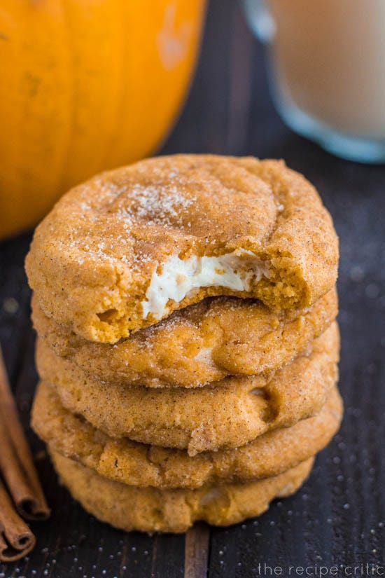 Food, Dish, Snickerdoodle, Cuisine, Ingredient, Dessert, Cookie, Baked goods, Cookies and crackers, Scone, 