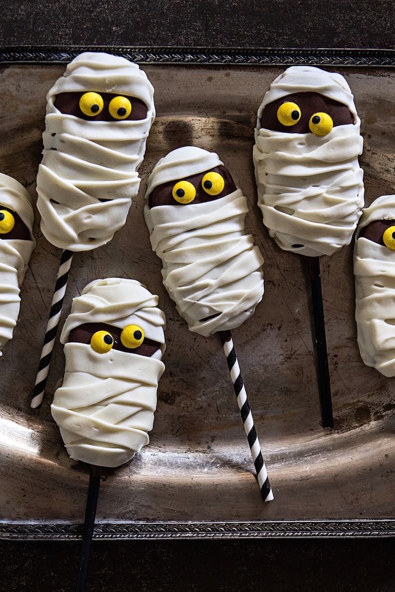 Desserts made with halloween candy