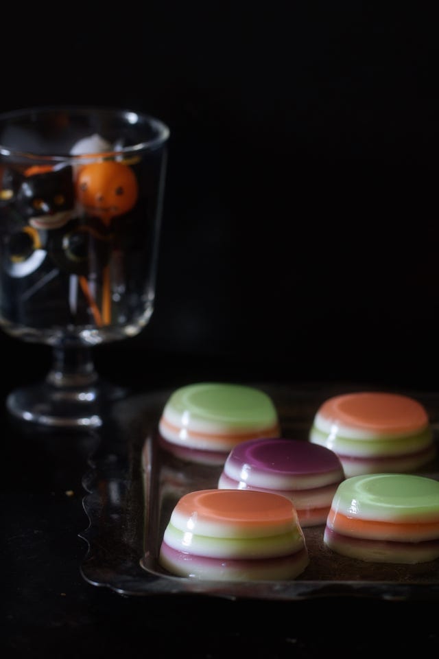Halloween Jell-O Shots halloween jell o shots