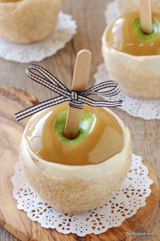 Food, Ingredient, Sweetness, Cuisine, Garnish, Dish, Recipe, Serveware, Confectionery, Baked goods, 