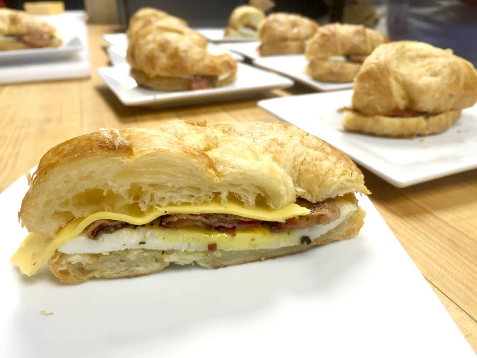 Food, Cuisine, Finger food, Sandwich, Ingredient, Dish, Baked goods, Table, Breakfast, Plate, 
