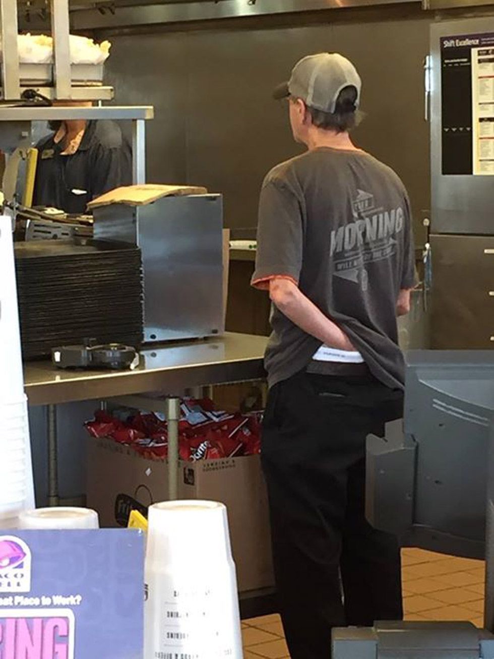 taco bell employee shirt