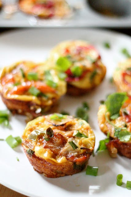 Dish, Food, Cuisine, Ingredient, appetizer, Hors d'oeuvre, Bruschetta, Stuffed mushrooms, Finger food, Produce, 