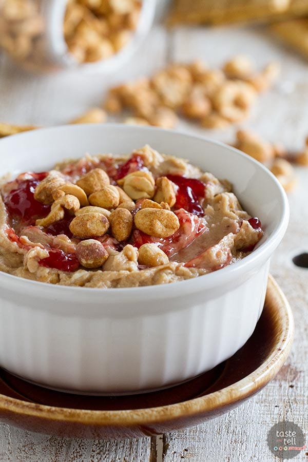 Dish, Food, Cuisine, Ingredient, Breakfast cereal, Oatmeal, Produce, Vegetarian food, Breakfast, Porridge, 