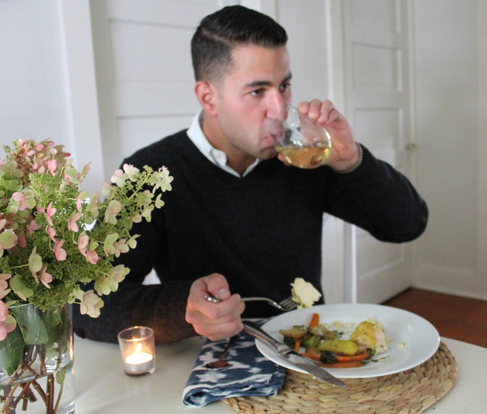 Serveware, Dishware, Tableware, Bouquet, Food, Meal, Table, Cuisine, Dish, Plate, 