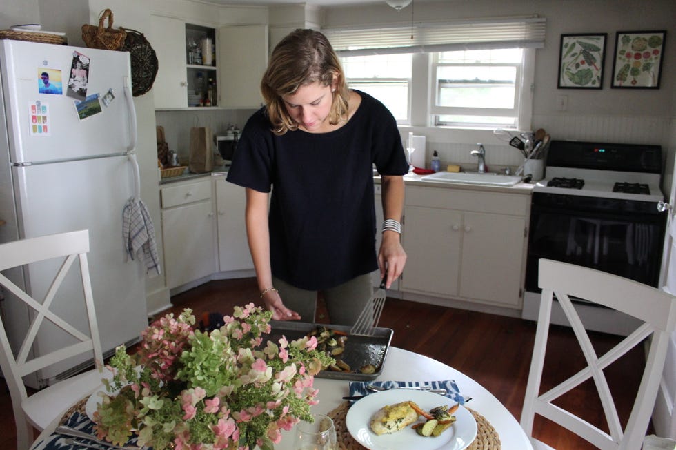 Room, Countertop, Major appliance, Bouquet, Kitchen, Meal, Dishware, Tableware, Home appliance, Cuisine, 