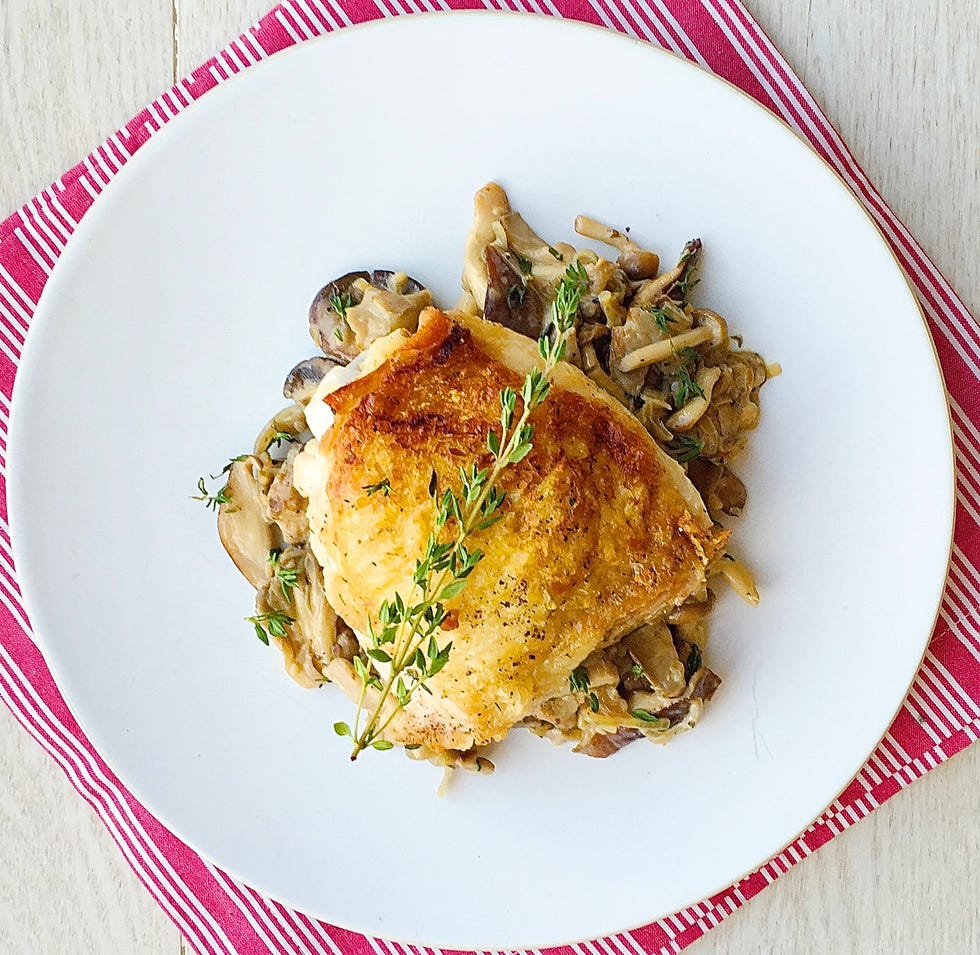 Best Crispy Chicken Thighs with Wild Mushrooms Recipe-How to Make