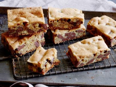 Food, Finger food, Cuisine, Brown, Ingredient, Baked goods, Dish, Recipe, Pattern, Snack, 