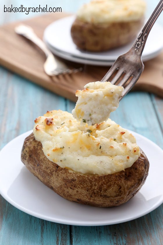 Dish, Food, Cuisine, Potato, Ingredient, Solanum, Baked potato, Root vegetable, Produce, Baked goods, 