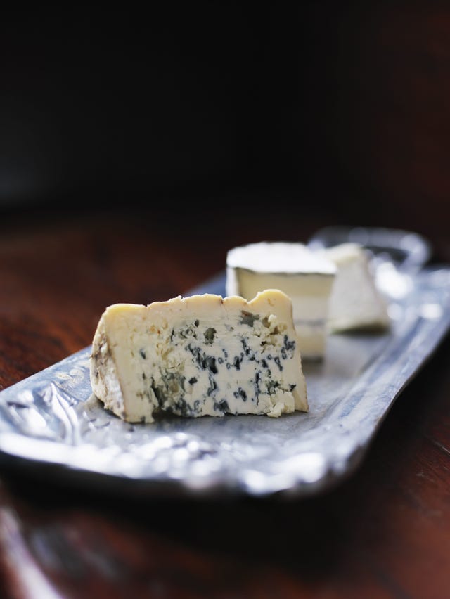 Cuisine, Food, Ingredient, Dish, Recipe, Gorgonzola, Blue cheese, Dairy, Cheese, Finger food, 