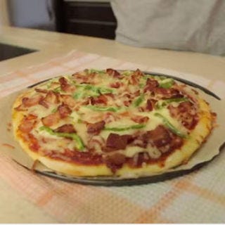Food, Cuisine, Pizza, Plate, Dish, Baked goods, Finger food, Ingredient, Recipe, Pizza cheese, 