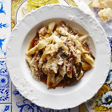 Cuisine, Food, Dish, Recipe, Dishware, Ingredient, Tableware, Serveware, Plate, Comfort food, 