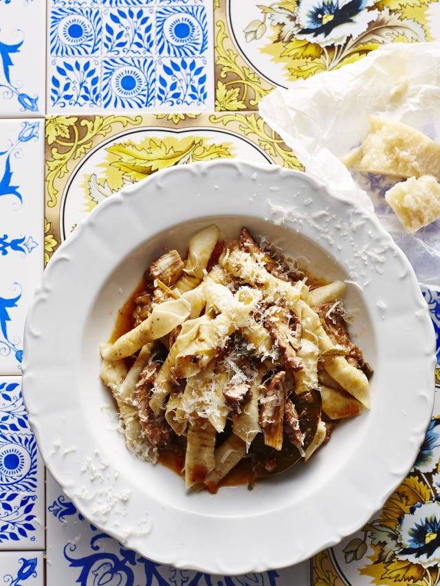 Cuisine, Food, Dish, Recipe, Dishware, Ingredient, Tableware, Serveware, Plate, Comfort food, 