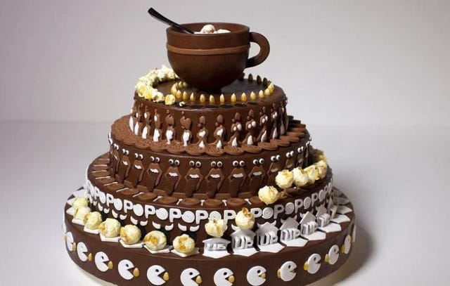 Amazing Spinning Cake
